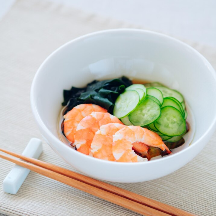 黒酢で作る！わかめとキュウリの酢の物